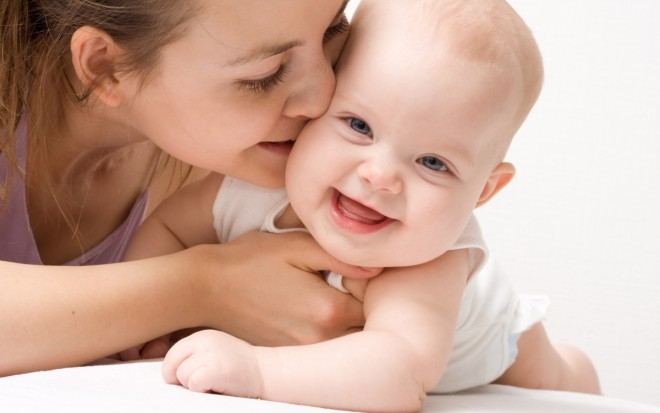 bebe y mama